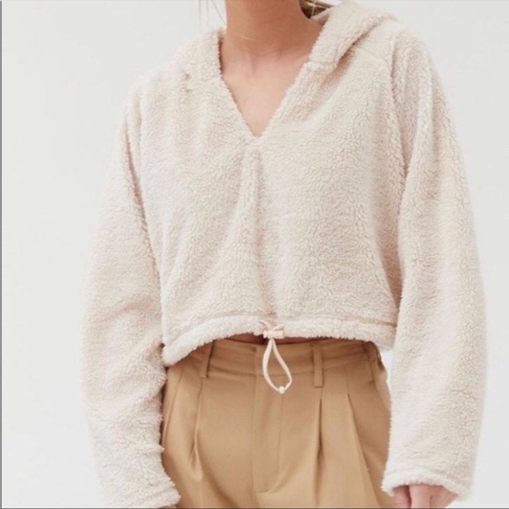 Urban Outfitters Cropped Sherpa hoodie